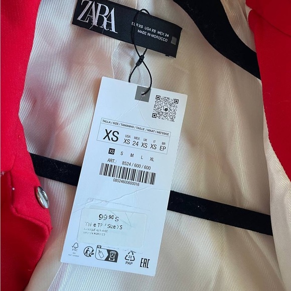ZARA red suit - Picture 2 of 8